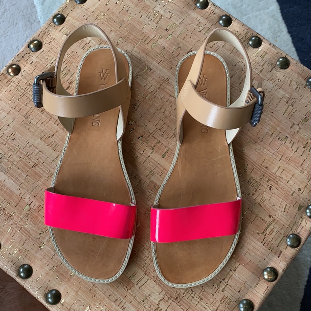 VERA WANG Vibrant Pink Flat Leather Sandal
